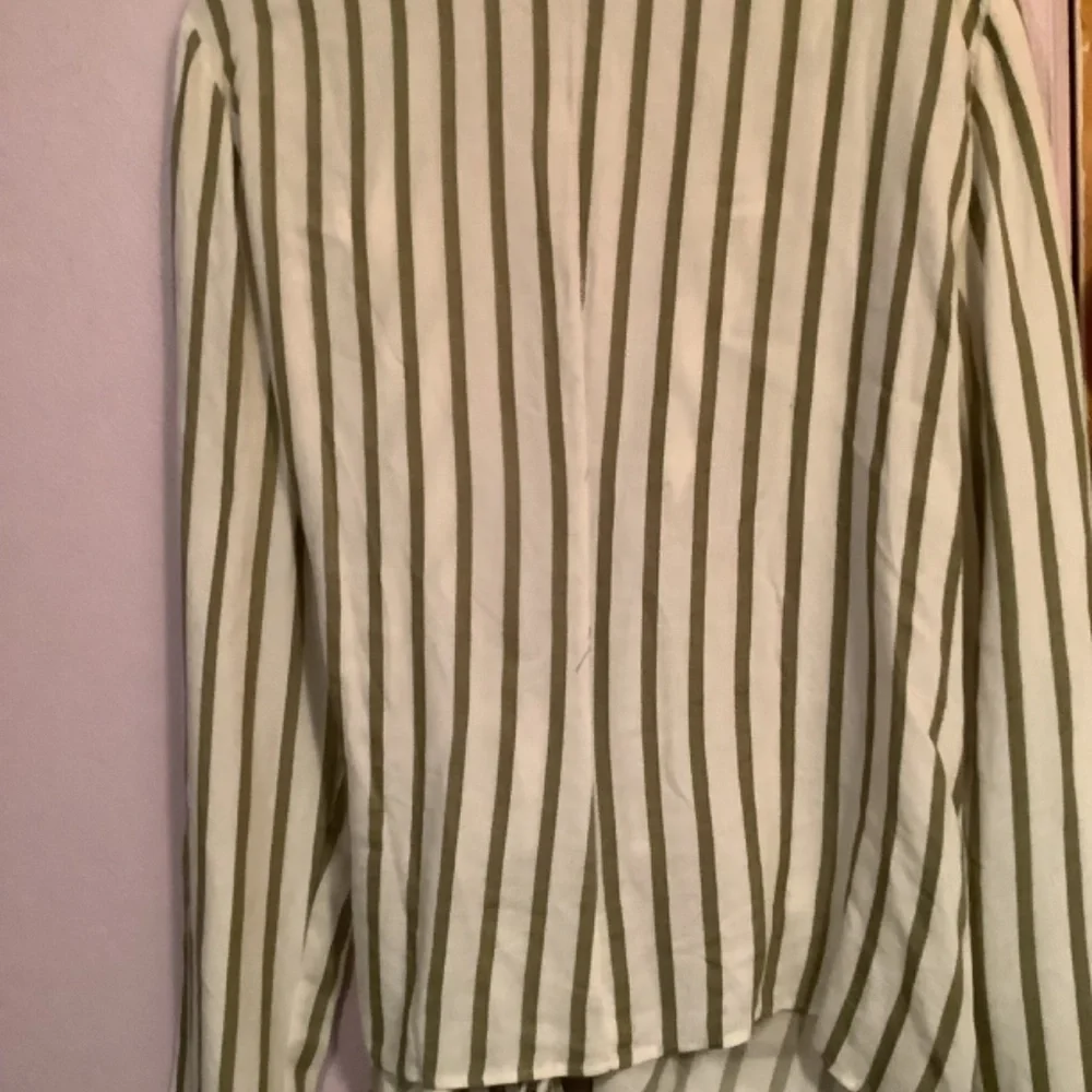Topshop Nordstrom’s Wrap Style With Bold Stripes Long Sleeve Wrap Top - Picture 7 of 10